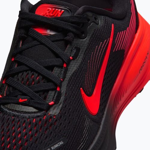 Nike Vomero 18 running shoes black/university red/bright crimson
