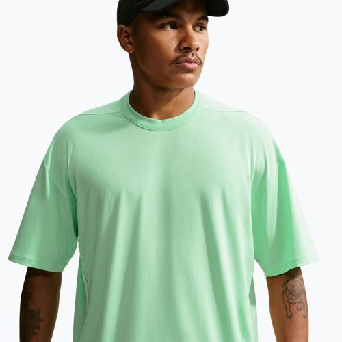 Men's training shirt Nike 24.7 ImpossiblySoft Light cucumber calm/sail/illusion green