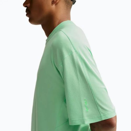 Men's training shirt Nike 24.7 ImpossiblySoft Light cucumber calm/sail/illusion green