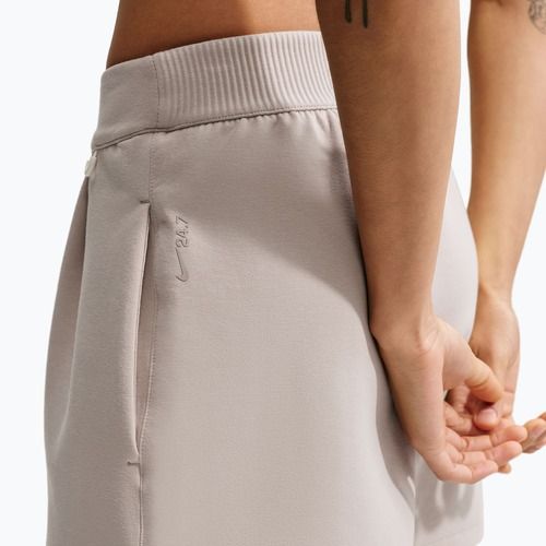 Women's training shorts Nike 24.7 ImpossiblySoft cream Ii/cream Ii/college grey