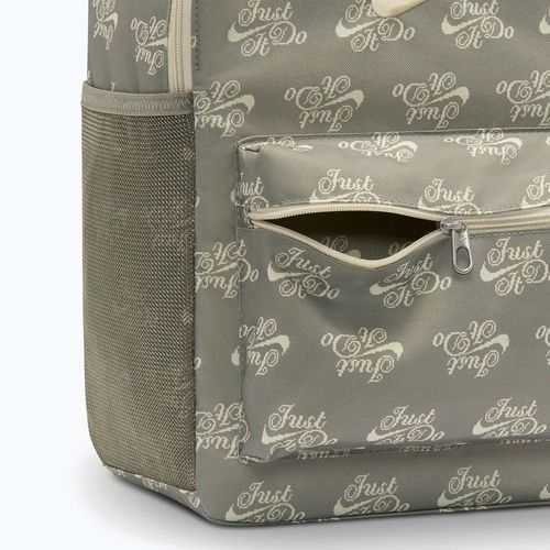 Urban backpack Nike Heritage 23 l light army/light khaki/light khaki