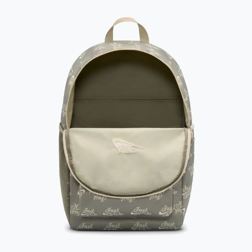Urban backpack Nike Heritage 23 l light army/light khaki/light khaki