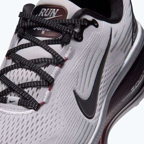Women's running shoes Nike Vomero 18 vast grey/metallic silver/black