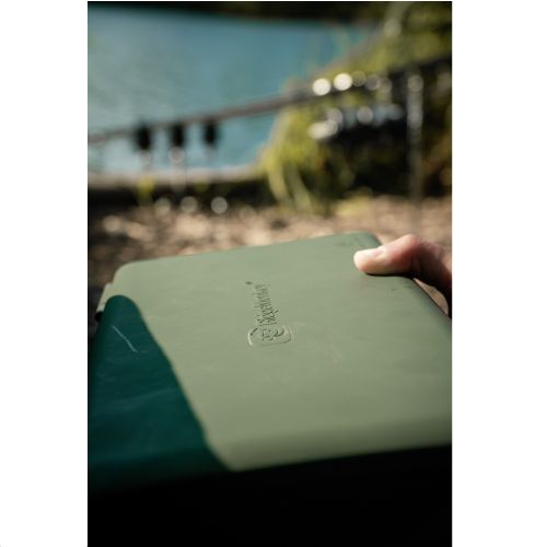 RidgeMonkey Armoury Tackle Box fishing organiser green RM421