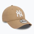 New Era League Essential 9Twenty New York Yankees baseball cap light beige