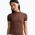 Women's T-shirt Nike Gloss Fitted Top light chocolate