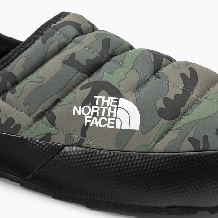 Men's winter slippers The North Face Thermoball Traction Mule V green-black NF0A3UZN33U1 7