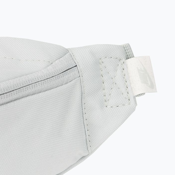 Nike Heritage 3l light silver/phantom waistbag 4