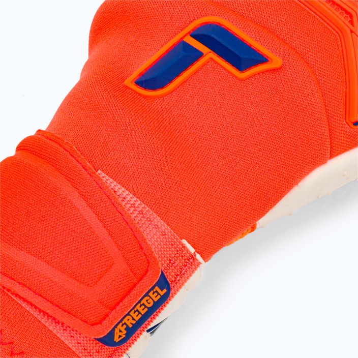 Reusch Attrakt Freegel SpeedBump goalkeeper gloves orange 5270079 4