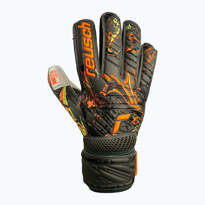 Reusch Attrakt Grip goalkeeper gloves green 5370018-5556 5