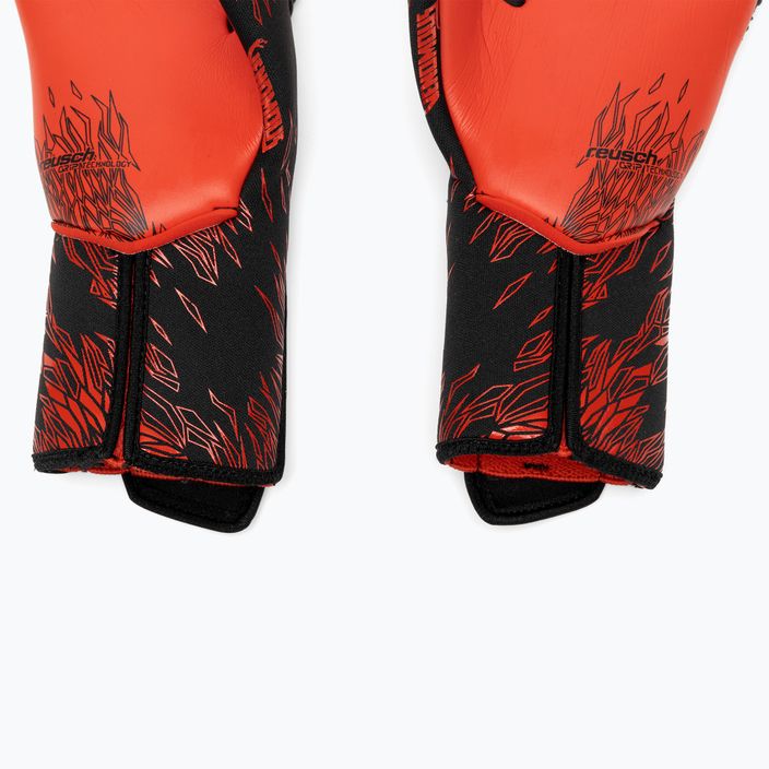Reusch Venomous Gold X black/fiery red goalkeeper's gloves 4