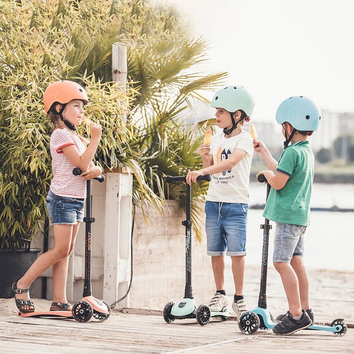 Scoot & Ride Highwaykick 3 LED children's balance scooter green 95030010 8