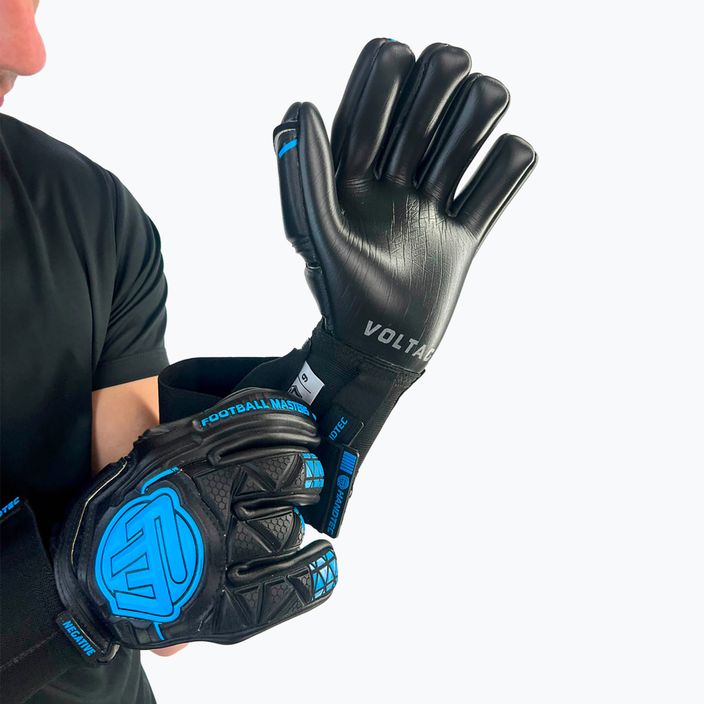 Football Masters Voltage Plus NC goalkeeper gloves black/blue 4