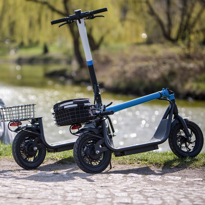 Frugal Touring 2.0 electric scooter black Z12 6