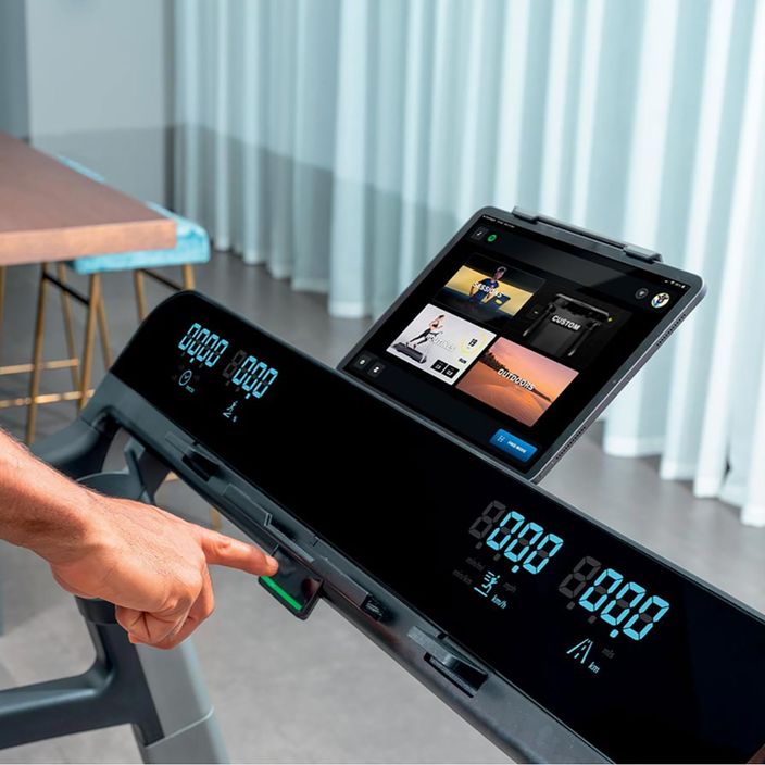 Technogym MyRun electric treadmill DCKA2B00FS00DN2S 8