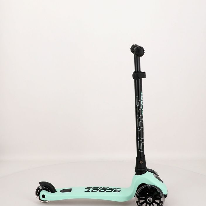 Scoot & Ride Highwaykick 3 LED children's balance scooter green 95030010 11