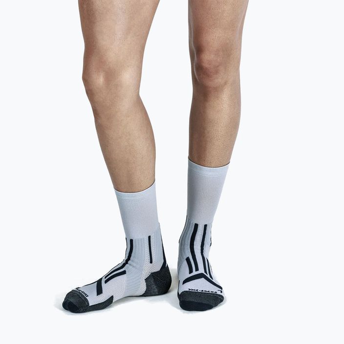 Men's X-Socks Trailrun Perform Crew pearl grey/charcoal running socks 2