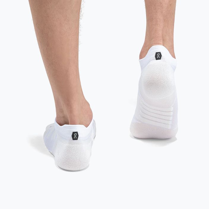 Men's On Running Performance Low white/ivory running socks 2