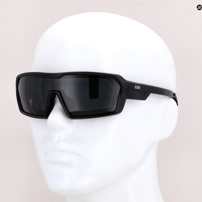 Ocean Sunglasses Chameleon matte black/smoke 3700.0X sunglasses 7