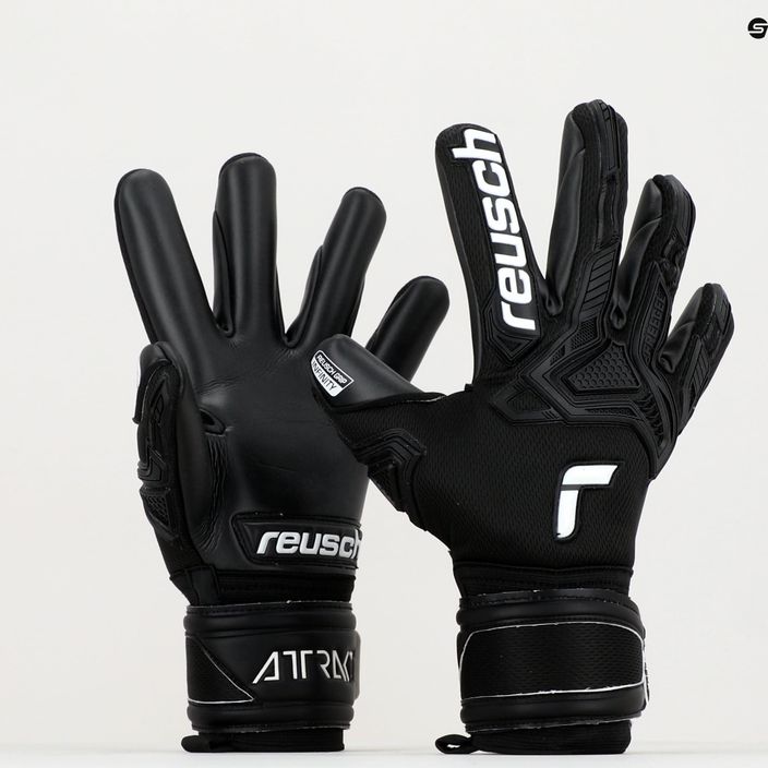 Reusch Attrakt Freegel Infinity goalkeeper gloves black 5270735-7700 10