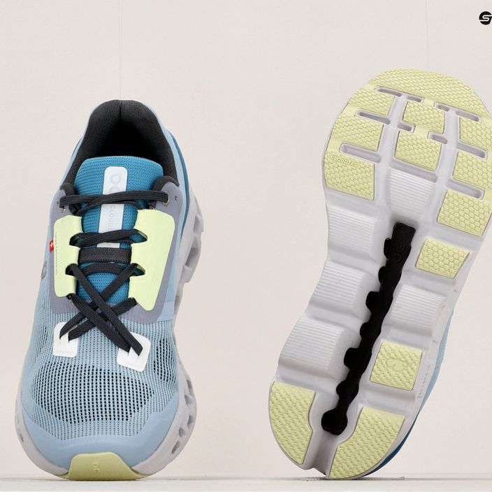 Women's running shoes On Cloudstratus grey 3998658 13