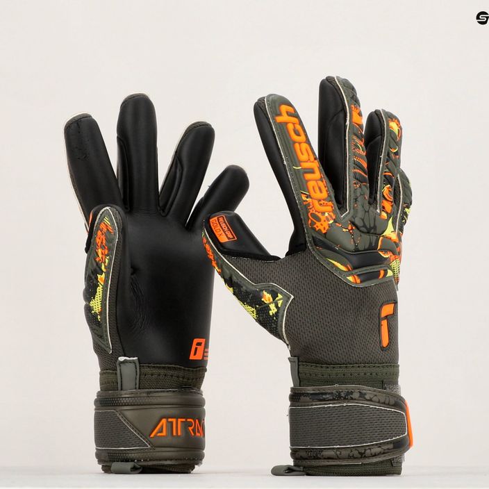 Reusch Attrakt Gold X Junior goalkeeper's gloves green-black 5372055-5555 11