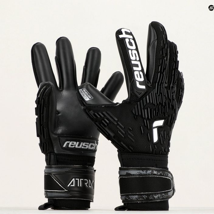 Reusch Attrakt Freegel Infinity goalkeeper gloves black 5370735-7700 9