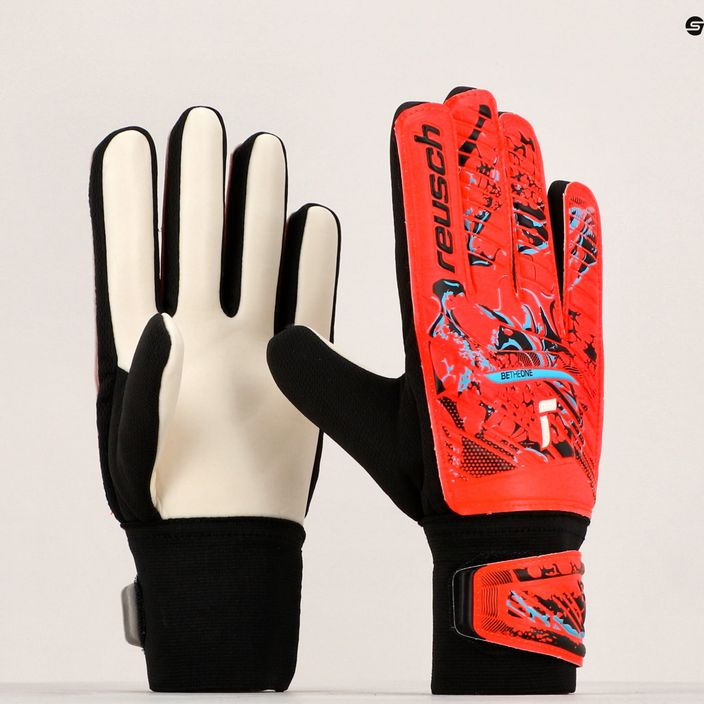 Reusch Attrakt Starter Solid goalkeeper gloves in red 5370514-3334 10