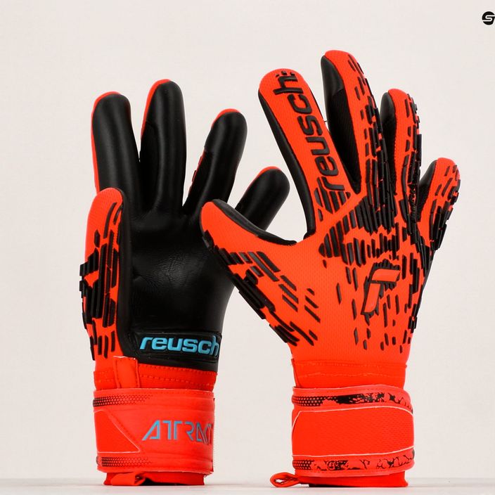 Reusch Attrakt Freegel Silver Finger Support Goalkeeper Gloves 5370230-3333 9