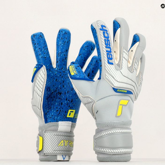 Reusch Attrakt Fusion Guardian grey goalkeeper gloves 5270985 7