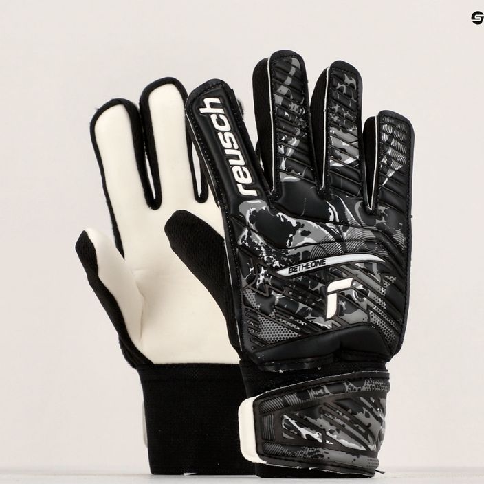 Reusch Attrakt Starter Solid Junior children's goalkeeper gloves black 5372514-7700 9