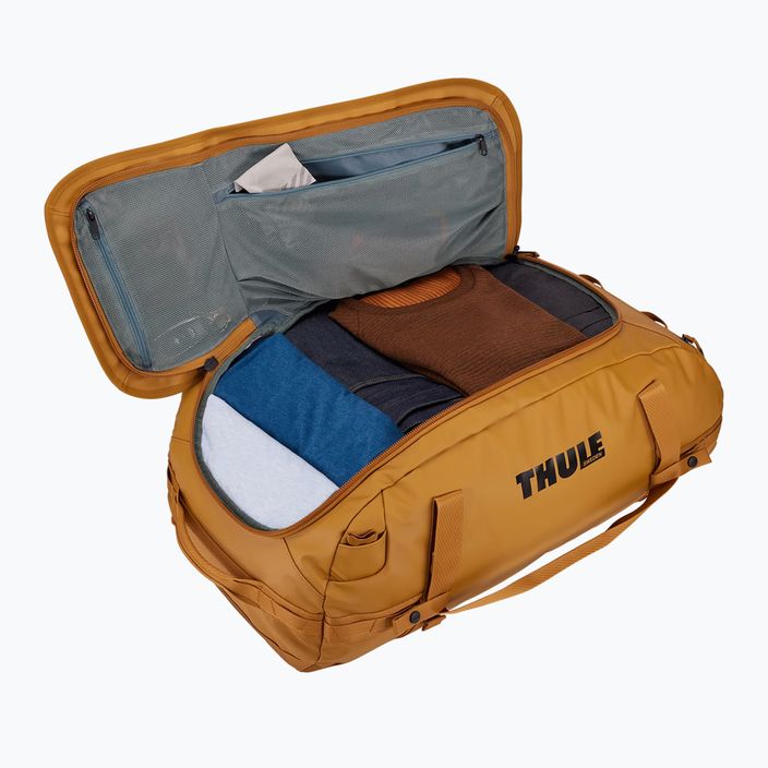 Thule Chasm 70 l golden travel bag 3