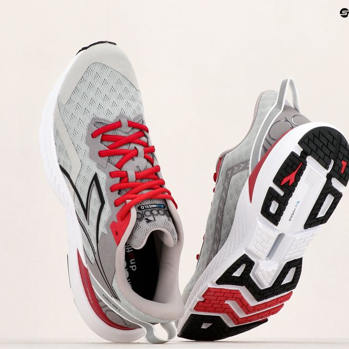 Men's running shoes Diadora Mythos Blushield Volo 3 silver dd/black/alloy 12