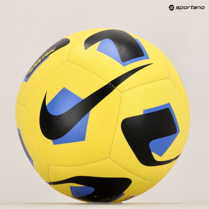 Nike Park Team 2.0 football ball DN3607-765 size 4 5