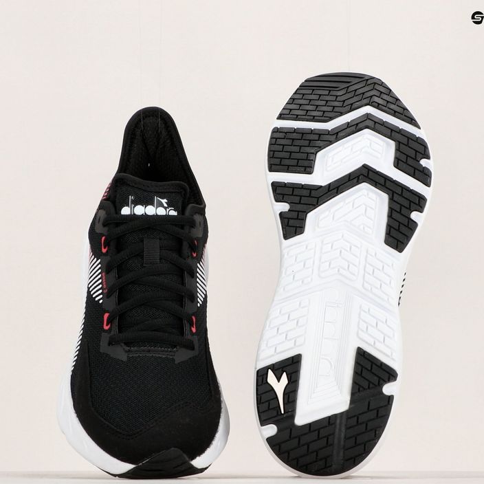 Men's running shoes Diadora Passo 3 black/white 18