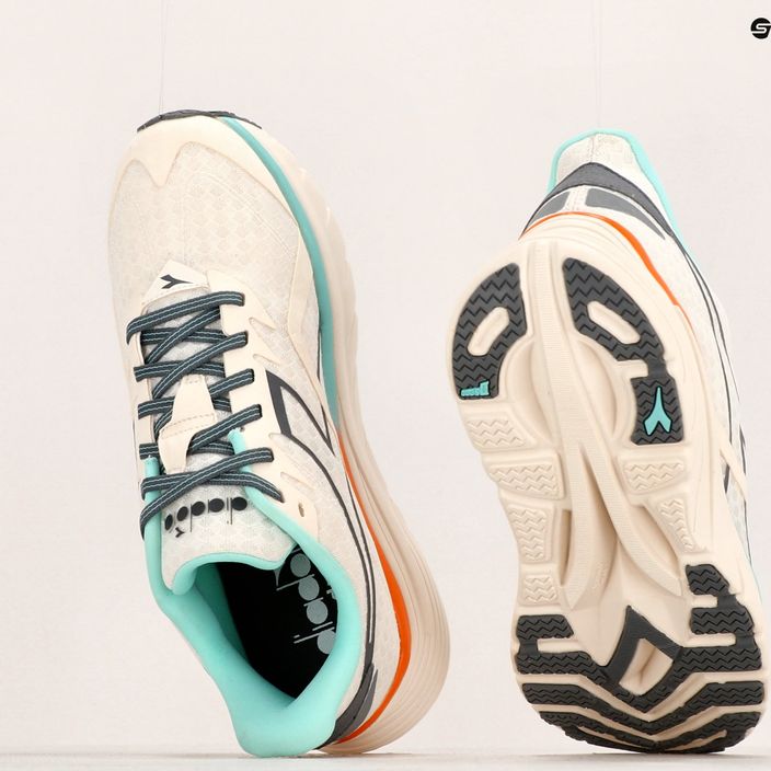 Men's running shoes Diadora Equipe Nucleo whisper white/steel gray 18