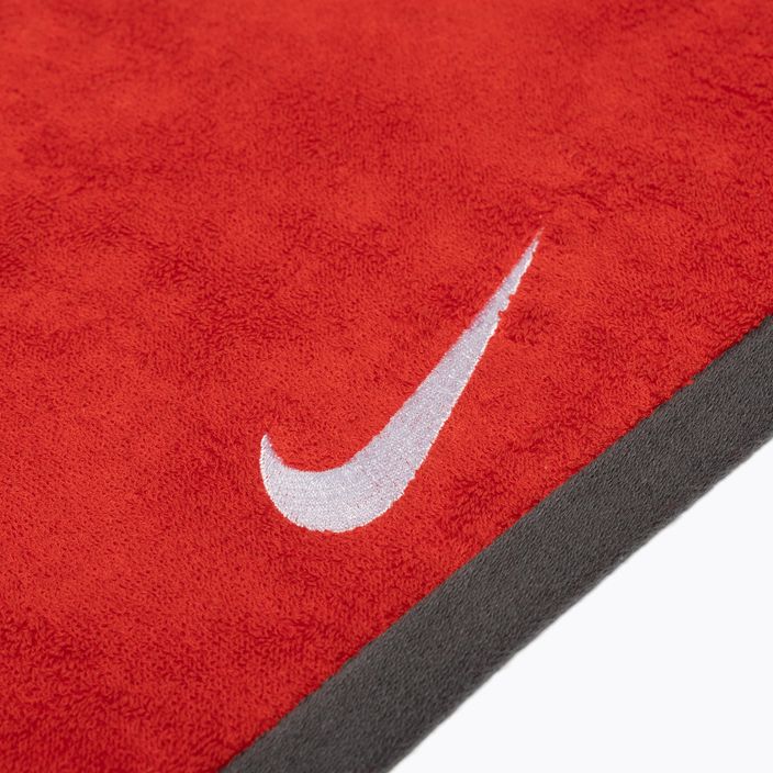 Nike Fundamental Large towel red N1001522-643 3