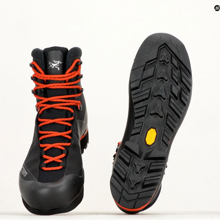 Arc'teryx Acrux LT GTX men's trekking boots 10