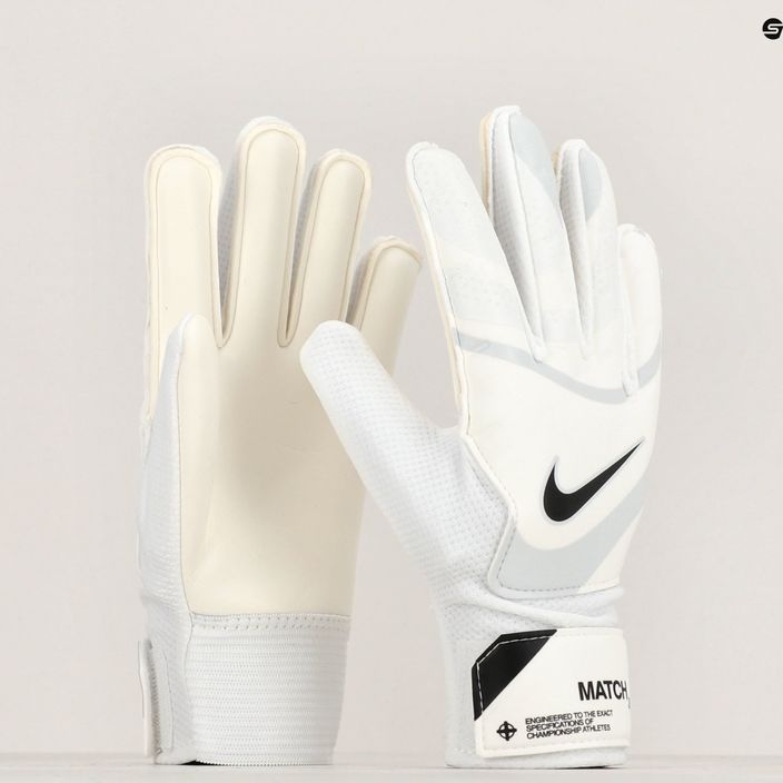 Nike Match children's goalkeeper gloves white/pure platinum/black 6
