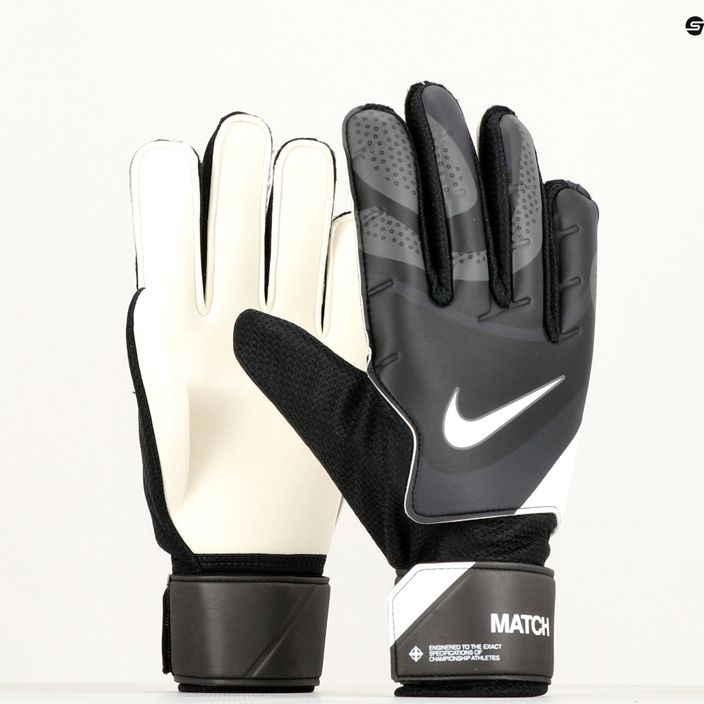 Nike Match goalkeeper gloves black/dark grey/white 6