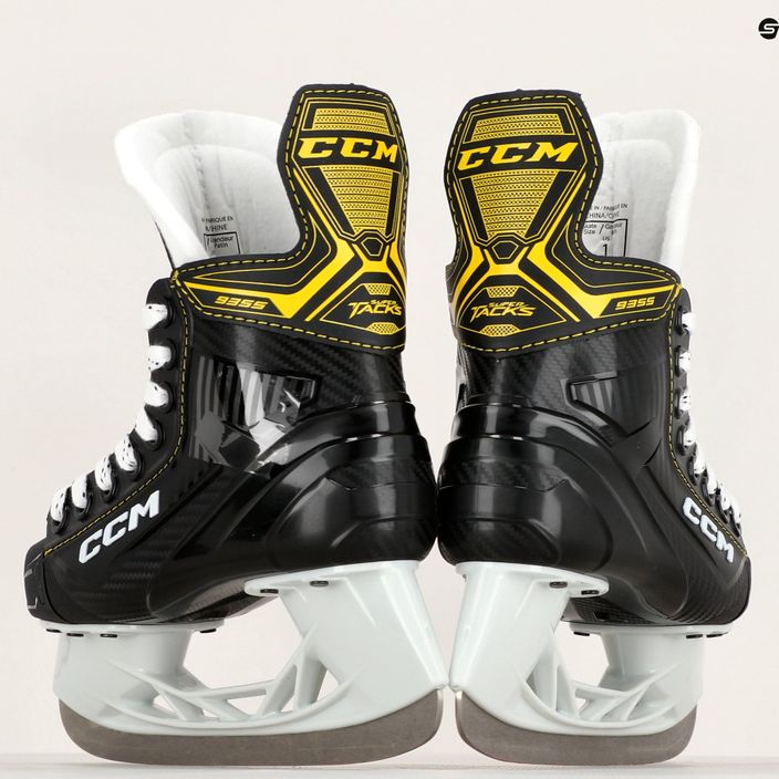 CCM Tacks children's hockey skates black 11