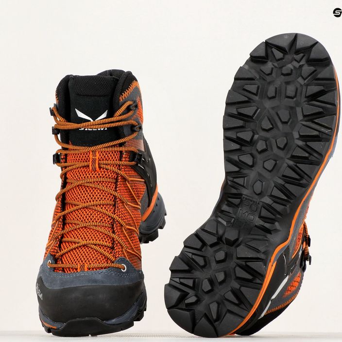 Men's trekking boots Salewa MTN Trainer Lite Mid GTX black out/carrot 10