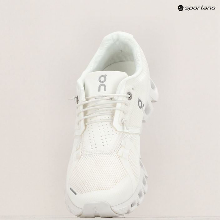 Women's On Running Cloud 5 undyed-white/white running shoes 9