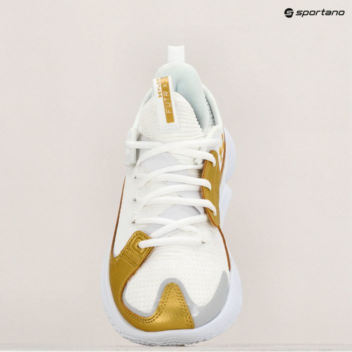 Under Armour Flow Futr X3 basketball shoes white/white/metallic gold 9