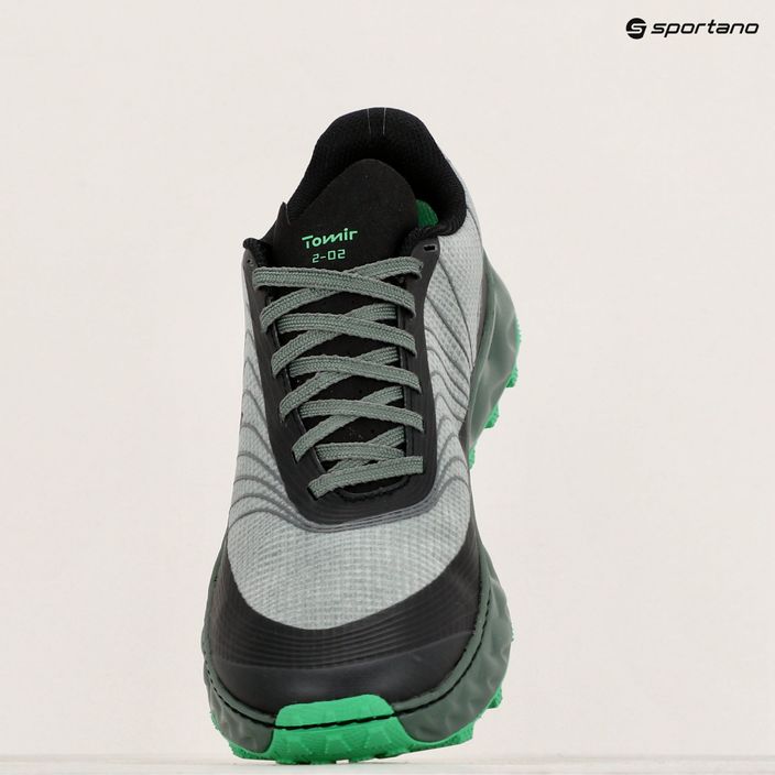 NNormal Tomir 2.0 green running shoes 9