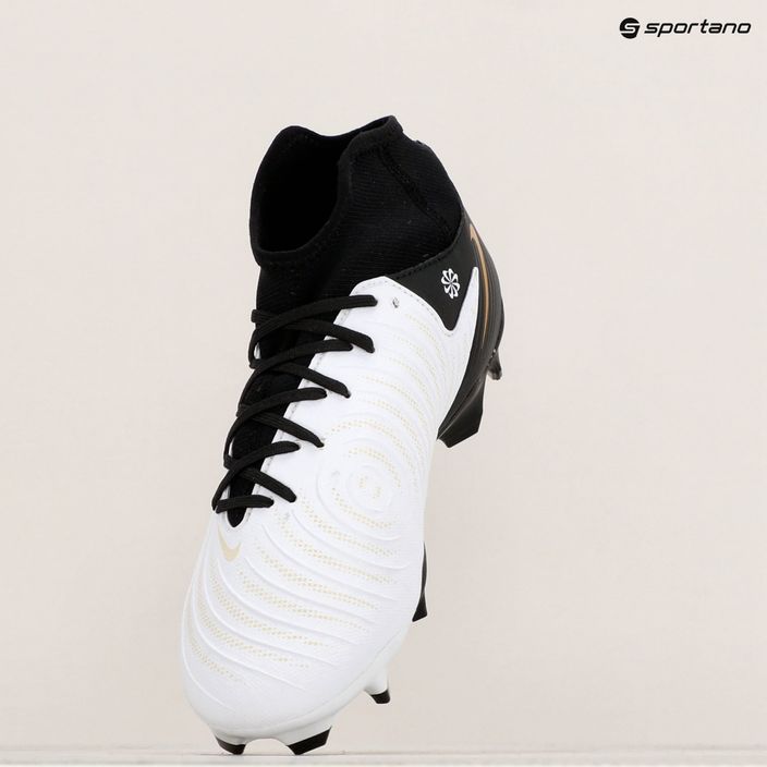 Nike Phantom Luna II Academy FG/MG football boots white / metallic gold coin / black 9