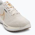 Women's running shoes Nike Vomero 17 phantom/light bone/sail/metallic gold 7