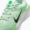 Men's running shoes Nike Winflo 11 barely green / black / green strike 9