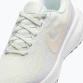 Women's running shoes Nike Revolution 8 sail/white/pencil point/chalk 8