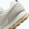 Women's shoes Nike MD Runner 2 SE coconut milk/black/linen/sail 4